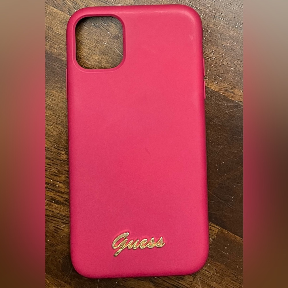Guess iPhone 11 case